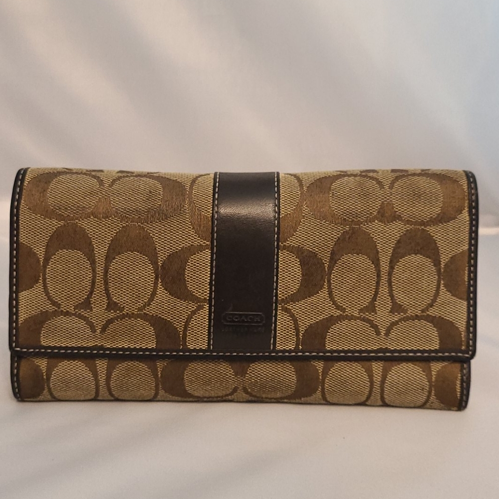Nice Coach Signature C wallet